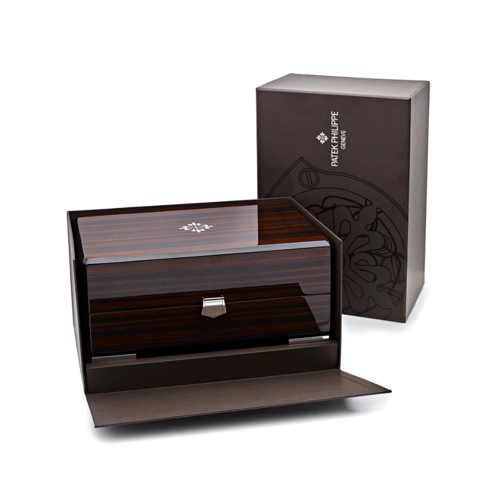 Nautilus 5711/1A-014 “Olive Green”
