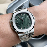 Nautilus 5711/1A-014 “Olive Green”